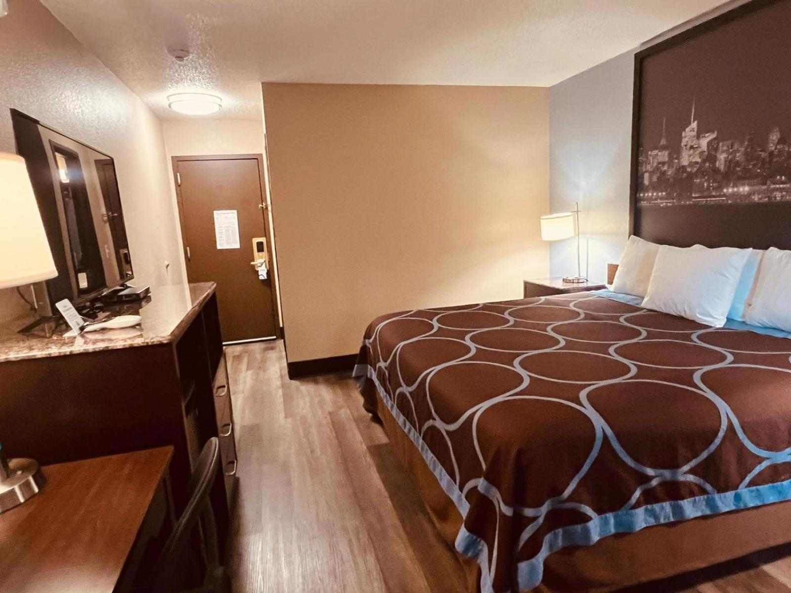 Fairbridge Inn Express Наяк Екстериор снимка